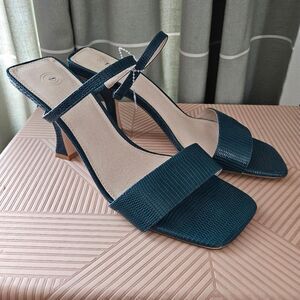 Urban Outfitters Heels Teal Textured Open Toe Strappy Cocktail Casual Wedding